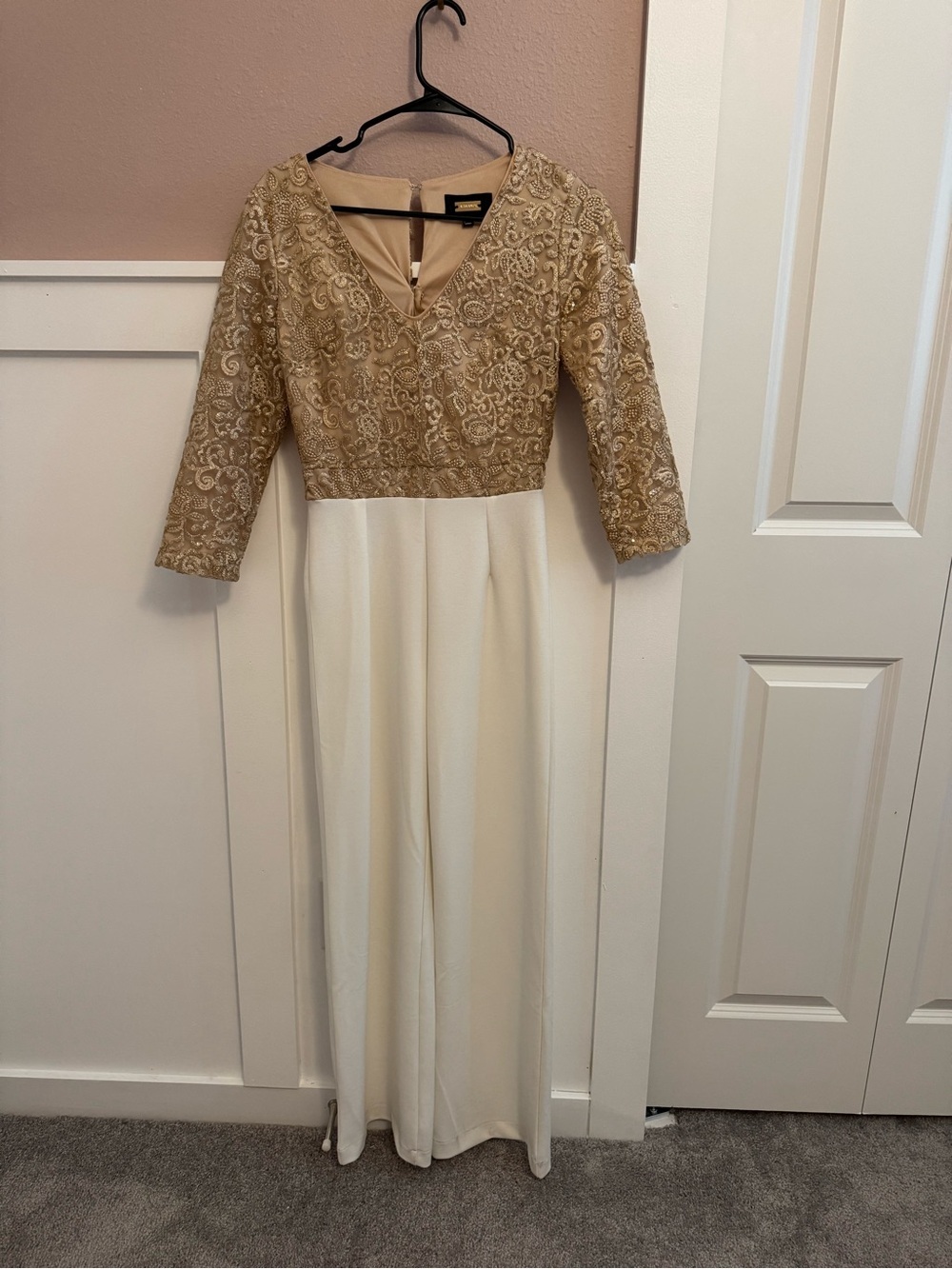 Alexia Admor Gold Lace Bodice Cream pant Long Sleeve pant suit